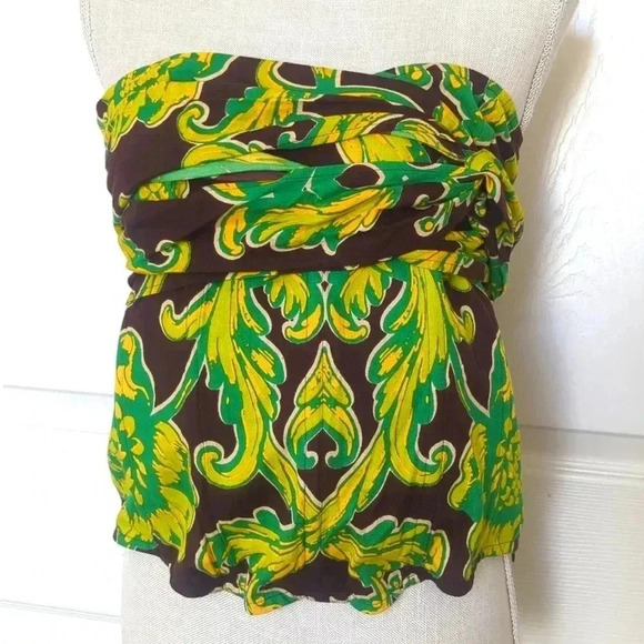 Pretty Little Thing | Brown Floral Boning Dipped Hem Corset Top - Plus size - Picture 4 of 7